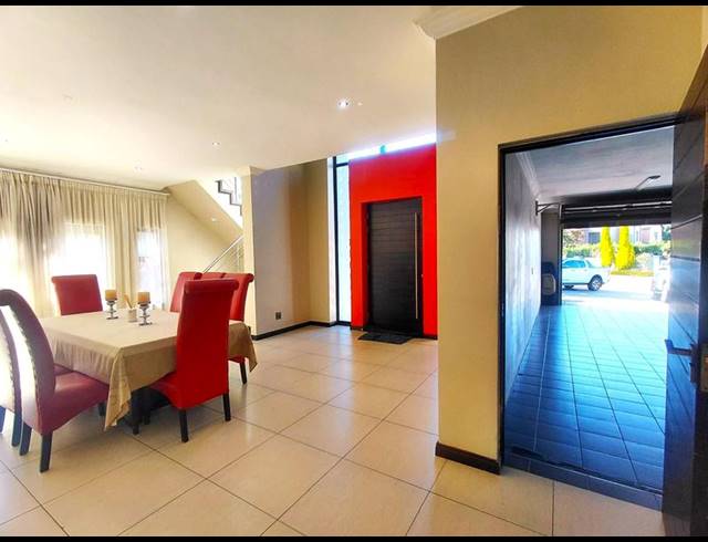 4 BEDROOM HOUSE FOR SALE IN MIDLANDS ESTATE